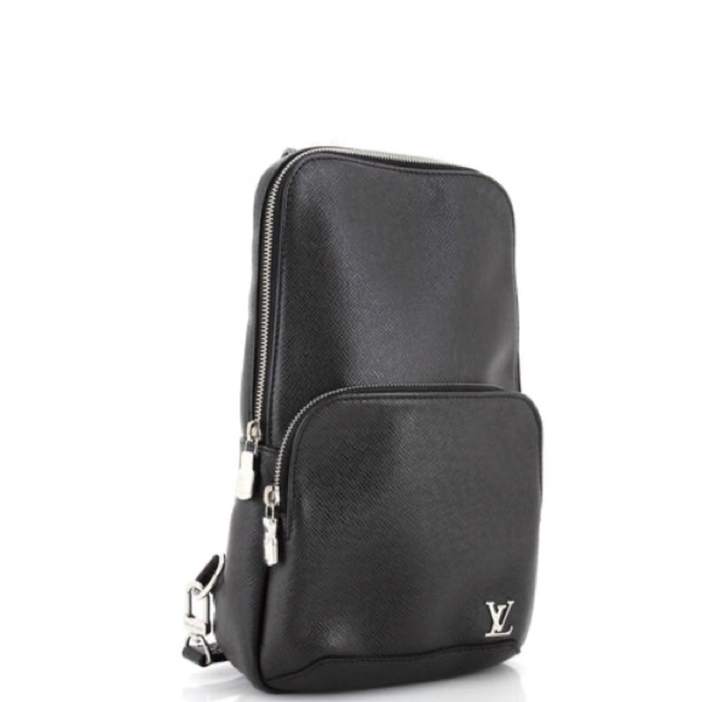 Louis Vuitton Avenue Sling Bag — Black Tiaga